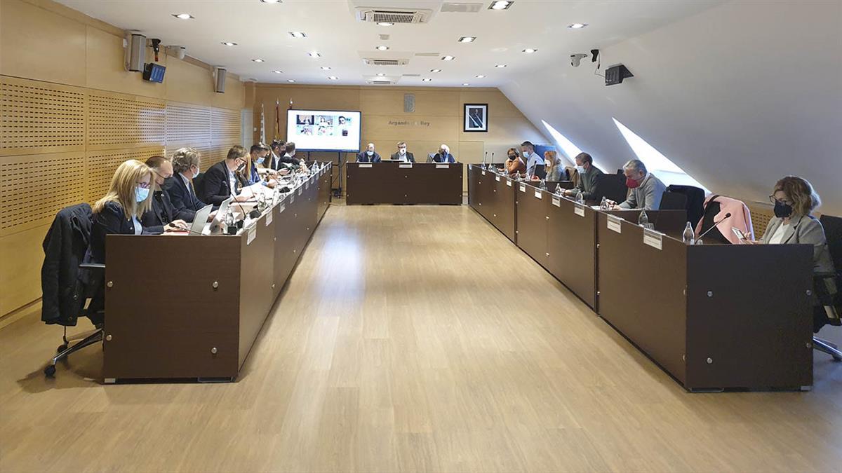 
La concejala de Hacienda, Ana Sabugo, explicó que “esta modificación, realizada para adaptar la norma regulada al Real Decreto Ley 26/2021, será muy beneficiosa para los contribuyentes”
