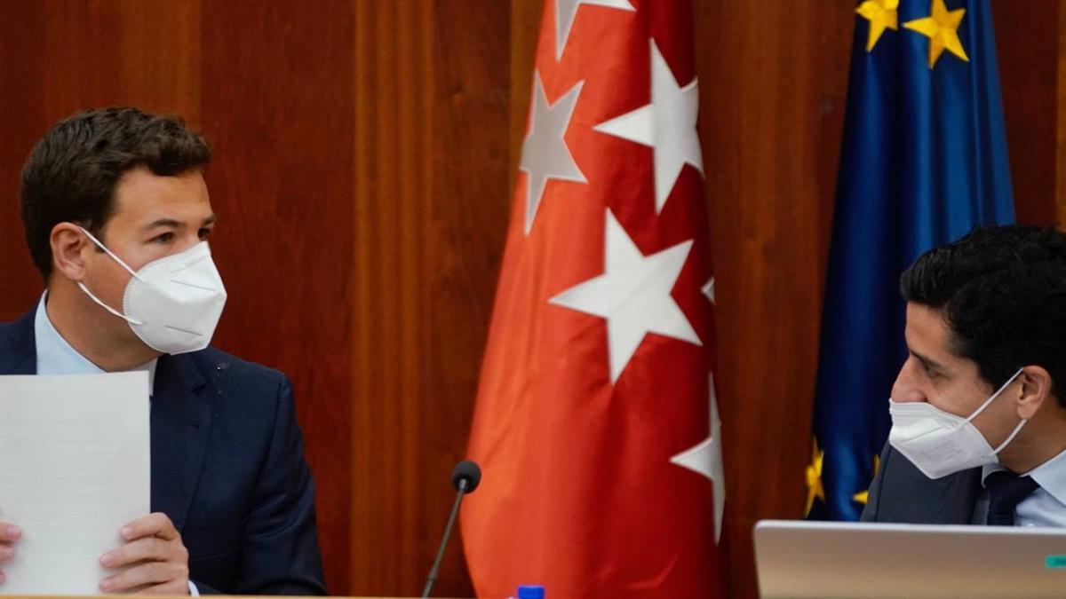 La sesión ordinaria del mes de marzo se celebró de forma semipresencial