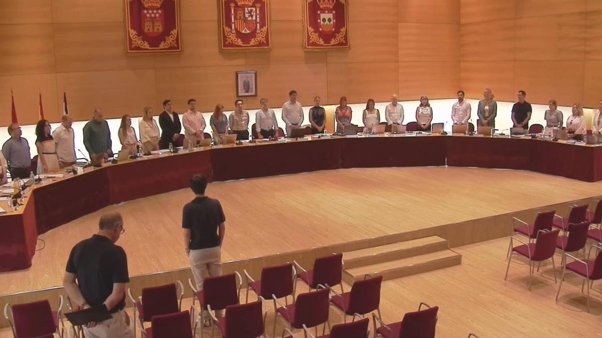 Se guardó un minuto de silencio en el Pleno municipal 
