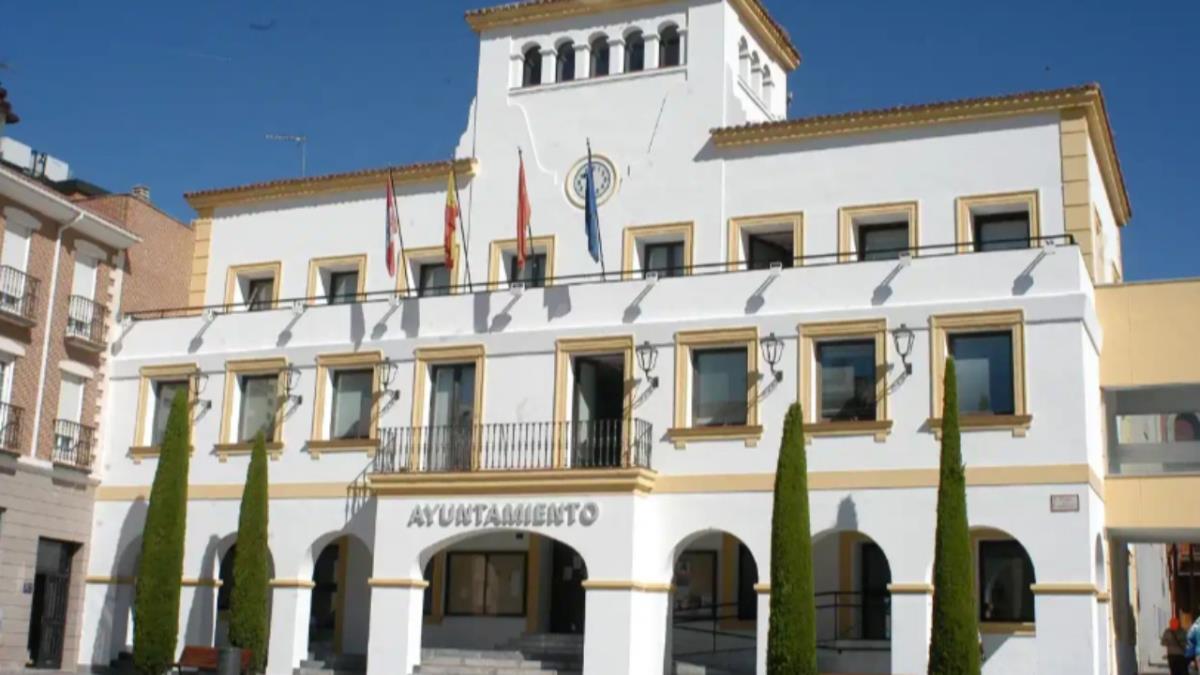La sesión ordinaria de abril ha estado marcada por lo sucedido en la campaña de Vox en Vallecas
