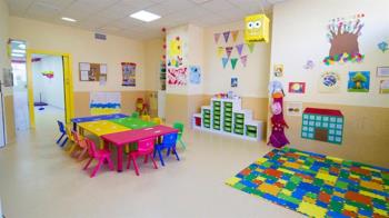 La formación reclama reforzar la red pública y mejorar las condiciones laborales en plena tensión por la situación del sector