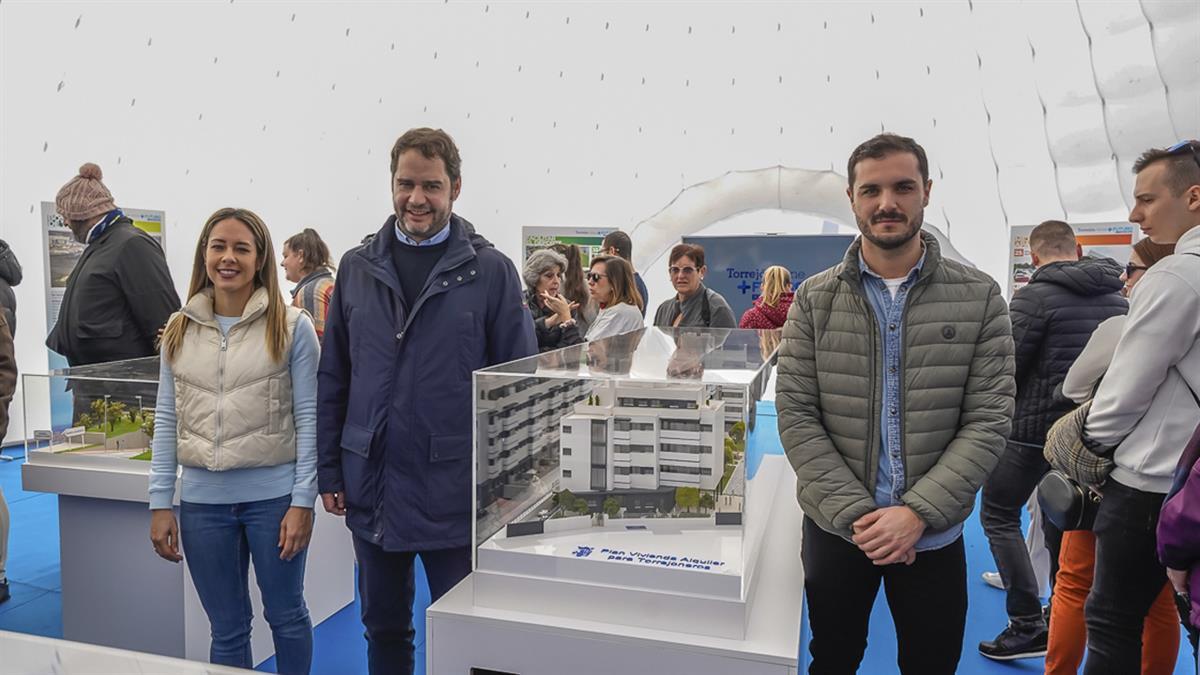 La formación denuncia que es una campaña “instrumentalizada” por el PP con el dinero de los torrejoneros