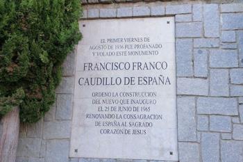 La formación municipal ha reiterado su petición de retirar la placa en homenaje a Franc