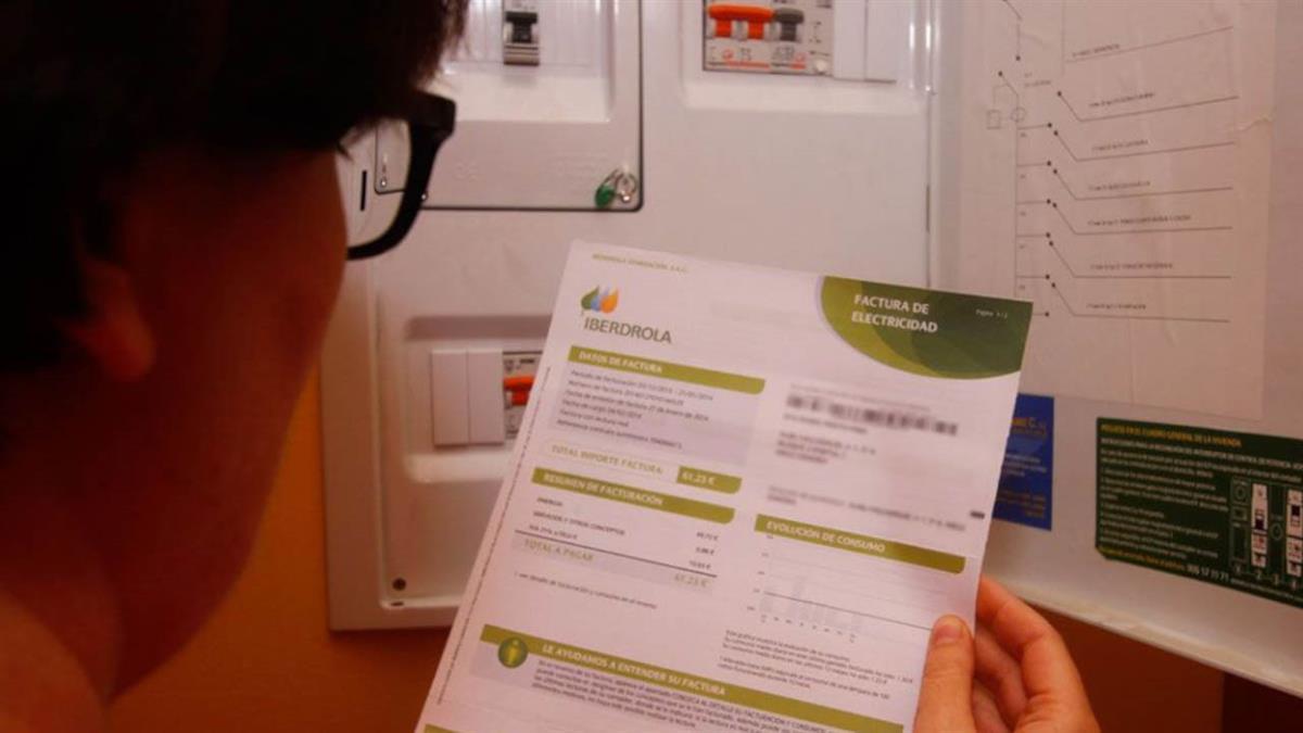 Si se hubieran facturado cantidades superiores a las debidas, deberán devolverse íntegramente