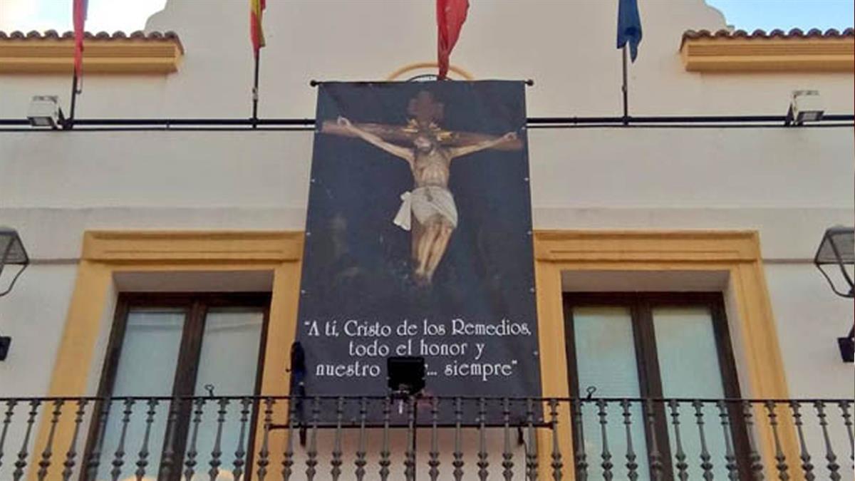 Más Madrid pide al Ayuntamiento que no se coloque en la fachada "en aras de la aconfesionalidad del Estado"