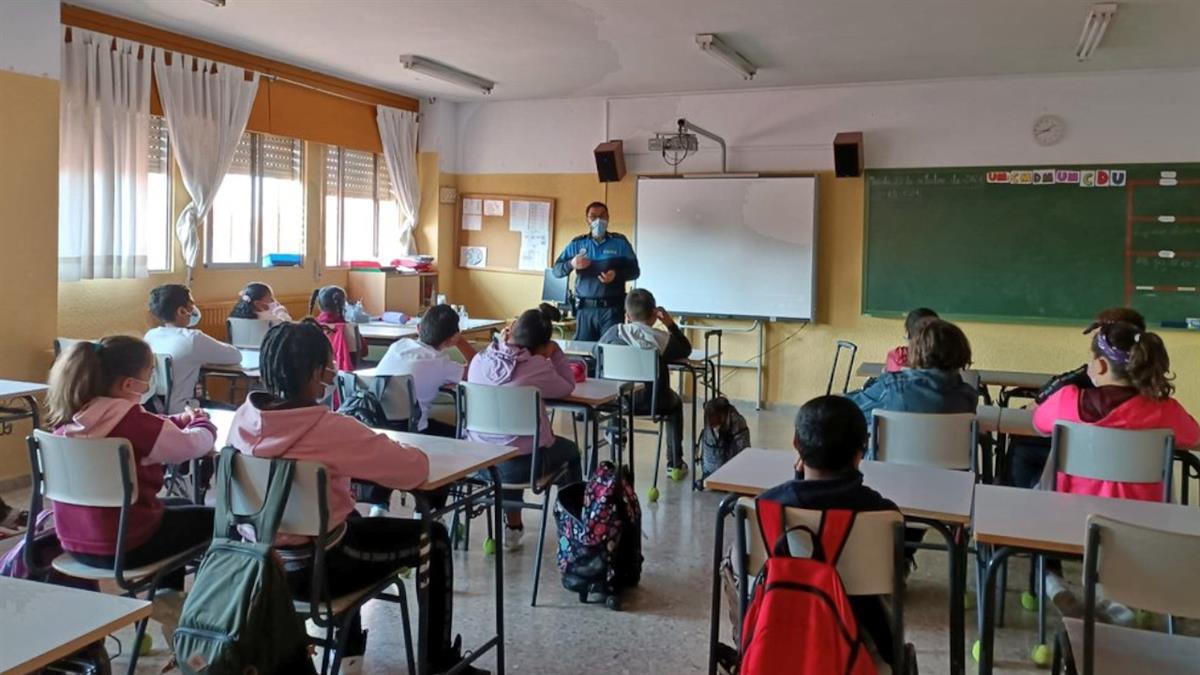 Le practicaron la maniobra de Heimlich y consiguieron revertir el atragantamiento