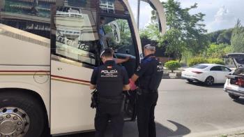 La Policía Local del municipio refuerza la vigilancia de camiones y autobuses para garantizar la seguridad vial