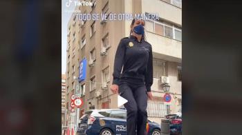 Su perfil alcanzó el millón de usuarios en apenas un año, superando al FBI