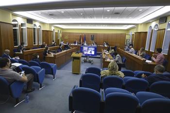 Lee toda la noticia 'Pozuelo aprueba la creación de la Empresa Municipal de Vivienda y Suelo en Pleno'