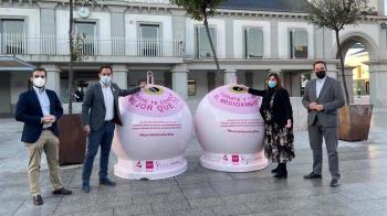 Esta iniciativa tiene como objetivo animar a la prevención frente al cáncer de mama y fomentar el reciclaje de envases de vidrio