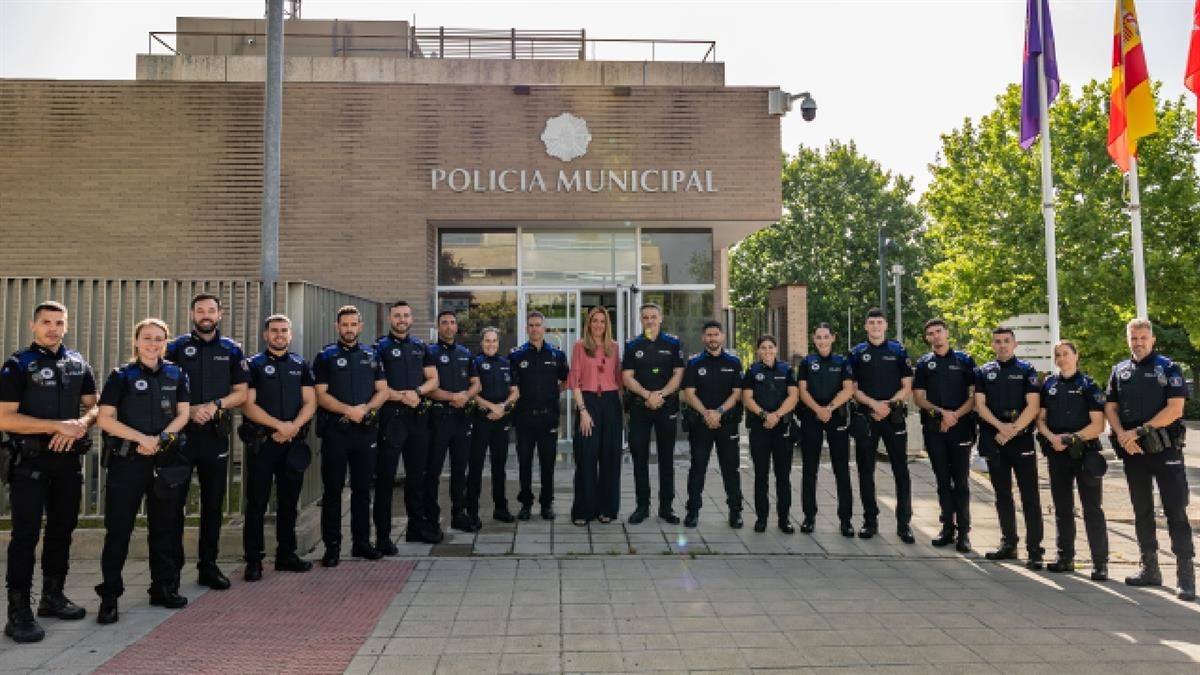 La alcaldesa les ha pedido que esta ciudad siga siendo la que registra menos delitos totales en la Comunidad de Madrid