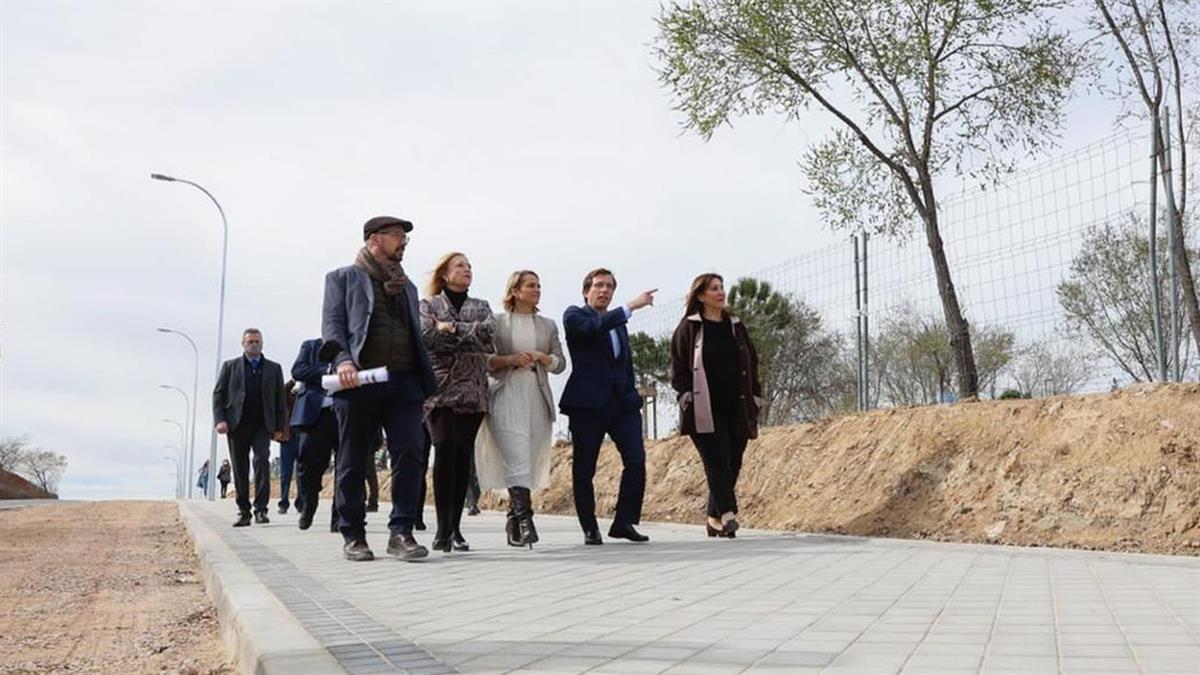 Estas actuaciones suponen la realización de una acera lateral