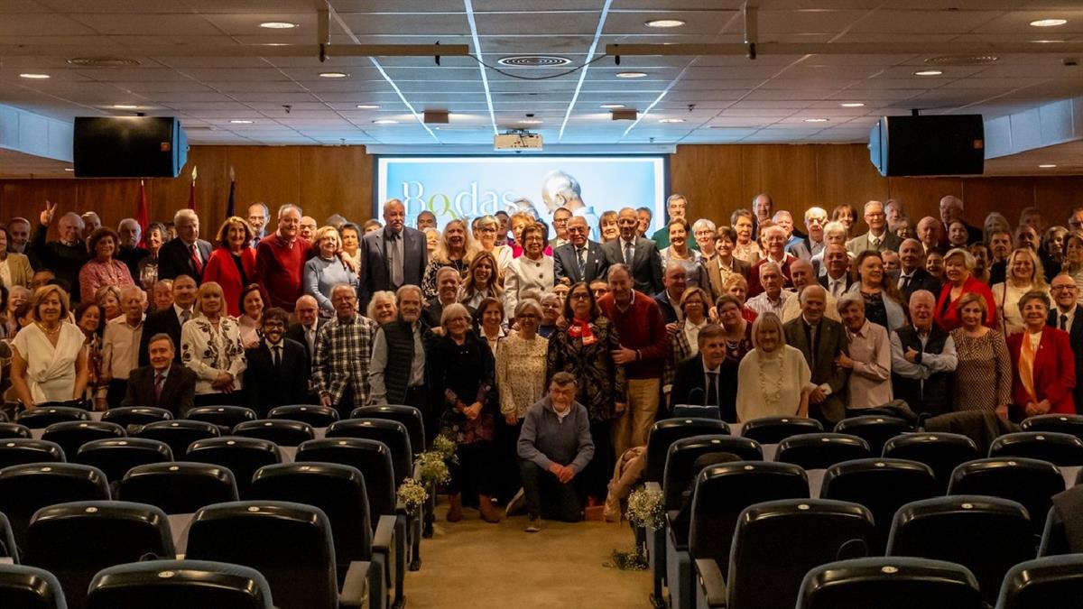 Pozuelo de Alarcón celebra las Bodas de Oro de 63 matrimonios
