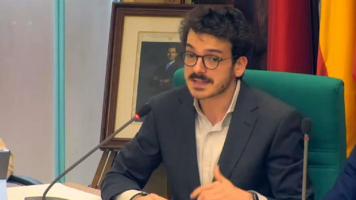 La oposición exige rendición de cuentas al Ejecutivo local en un pleno marcado por la tensión 