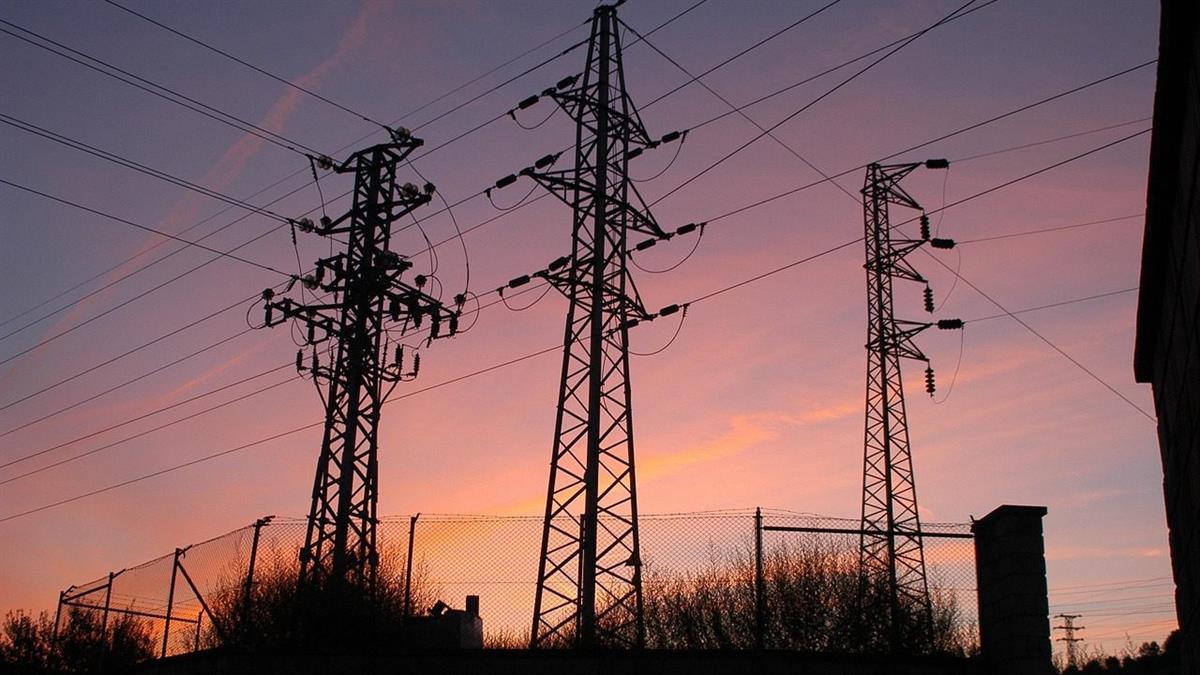 La formación municipal critica la "falta de transparencia del Gobierno de España"