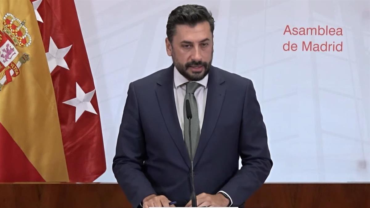 El portavoz del Partido Popular defiende el decreto que prepara el Gobierno regional frente a la legislación estatal