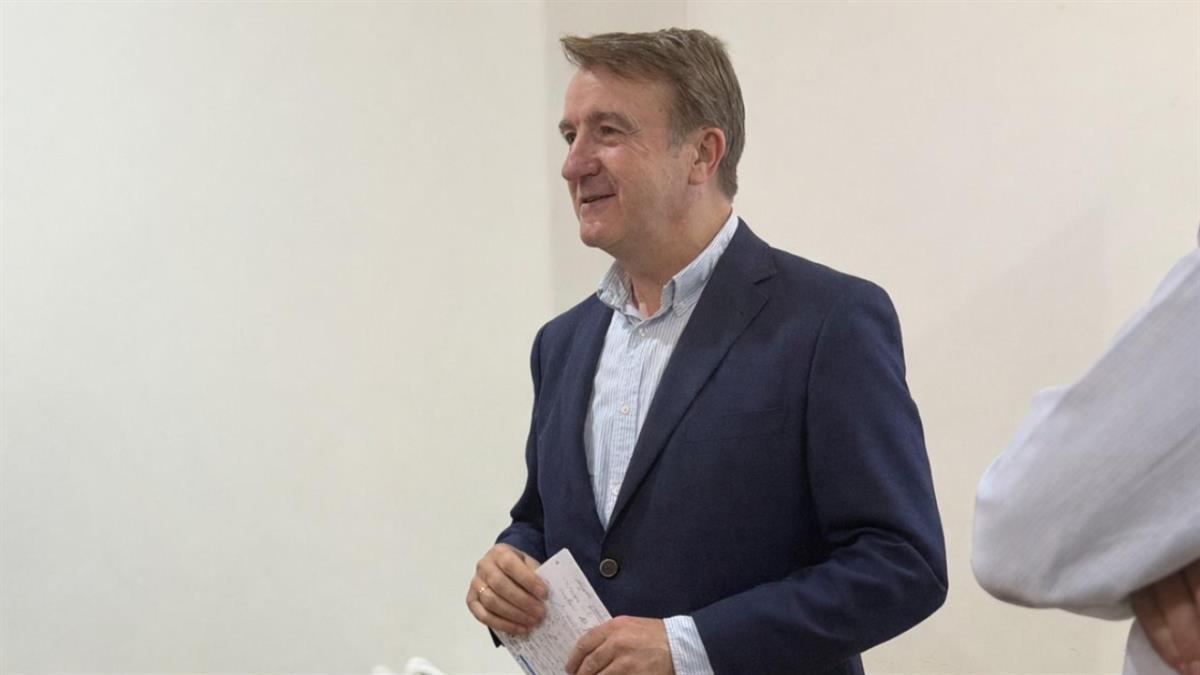 Al encuentro asistieron el presidente, Jesús Moreno, y el secretario general, Javier Juárez