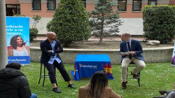 El acto tuvo lugar en la Casa de la Cultura de Majadahonda con la presencia del alcalde de la ciudad José Luis Álvarez Ustarroz