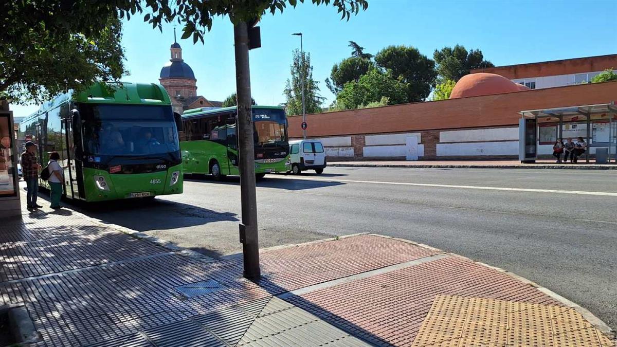 Exigen a Óscar Puente que "cumpla con sus obligaciones en Cercanías" 