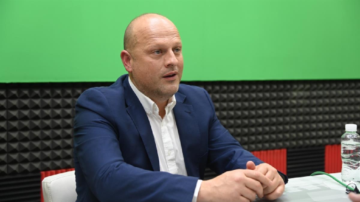 Los socialistas exigen reforzar la protección civil y paralizar la privatización del servicio de ambulancia municipal  