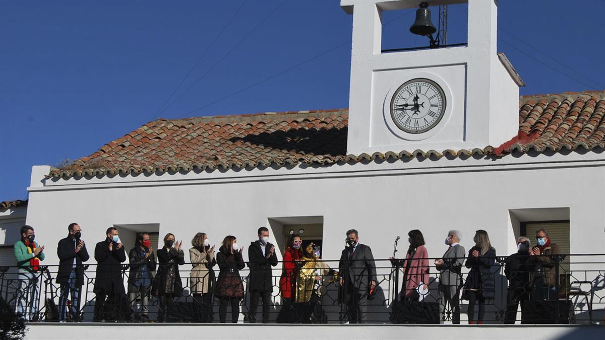 Una fiesta con música y humor en directo