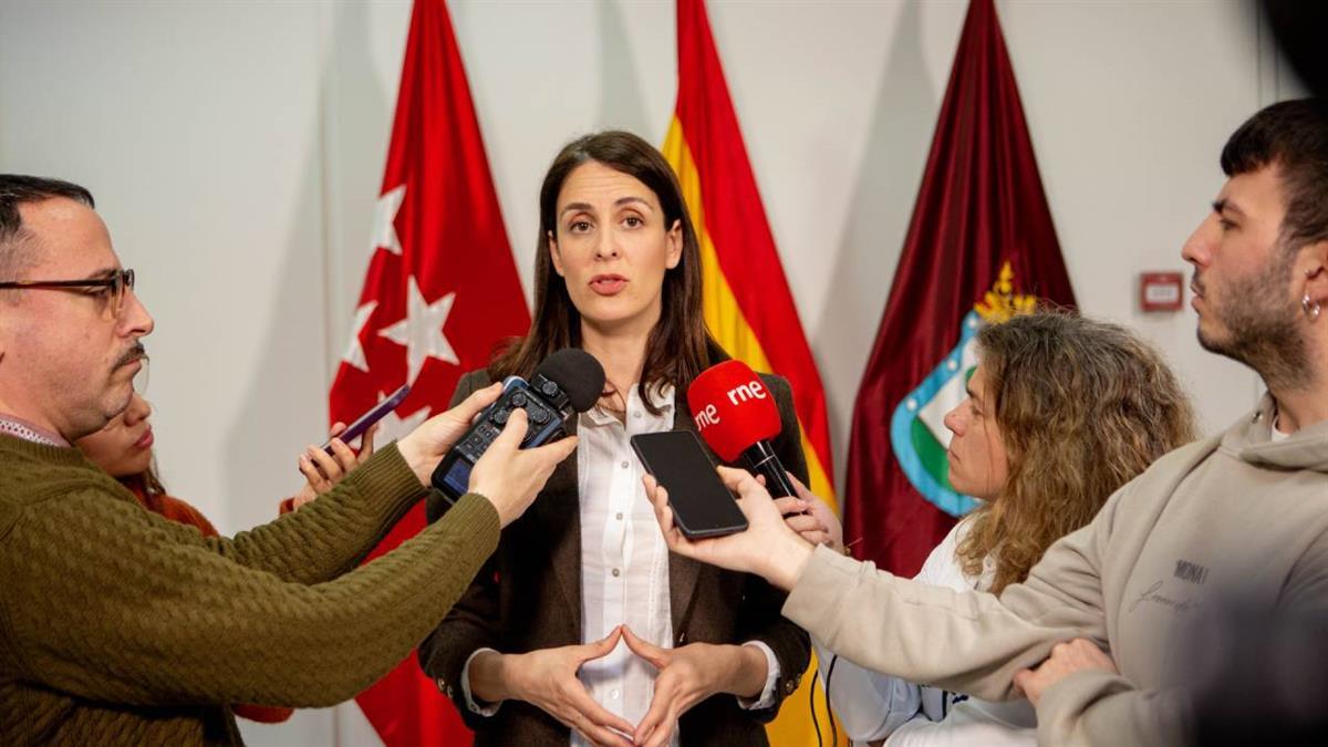 La portavoz de Más Madrid, Rita Maestre, se reúne con las trabajadoras para escuchar sus propuestas