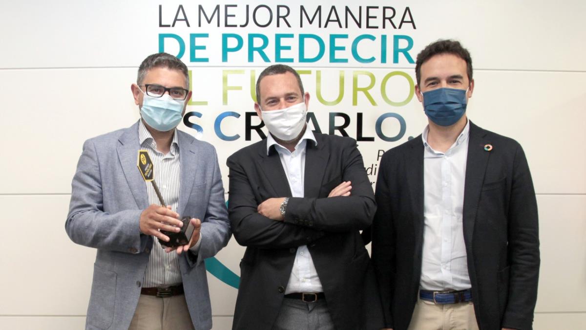 El premio lo ganó el grupo Mobius Group y quiso entregarlo simbólicamente al municipio por su impulso y colaboración.