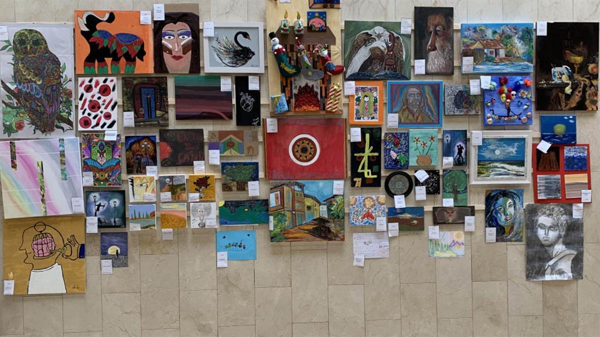 La felicitación navideña del Hospital de Móstoles se ha diseñado con una de las creaciones galardonadas