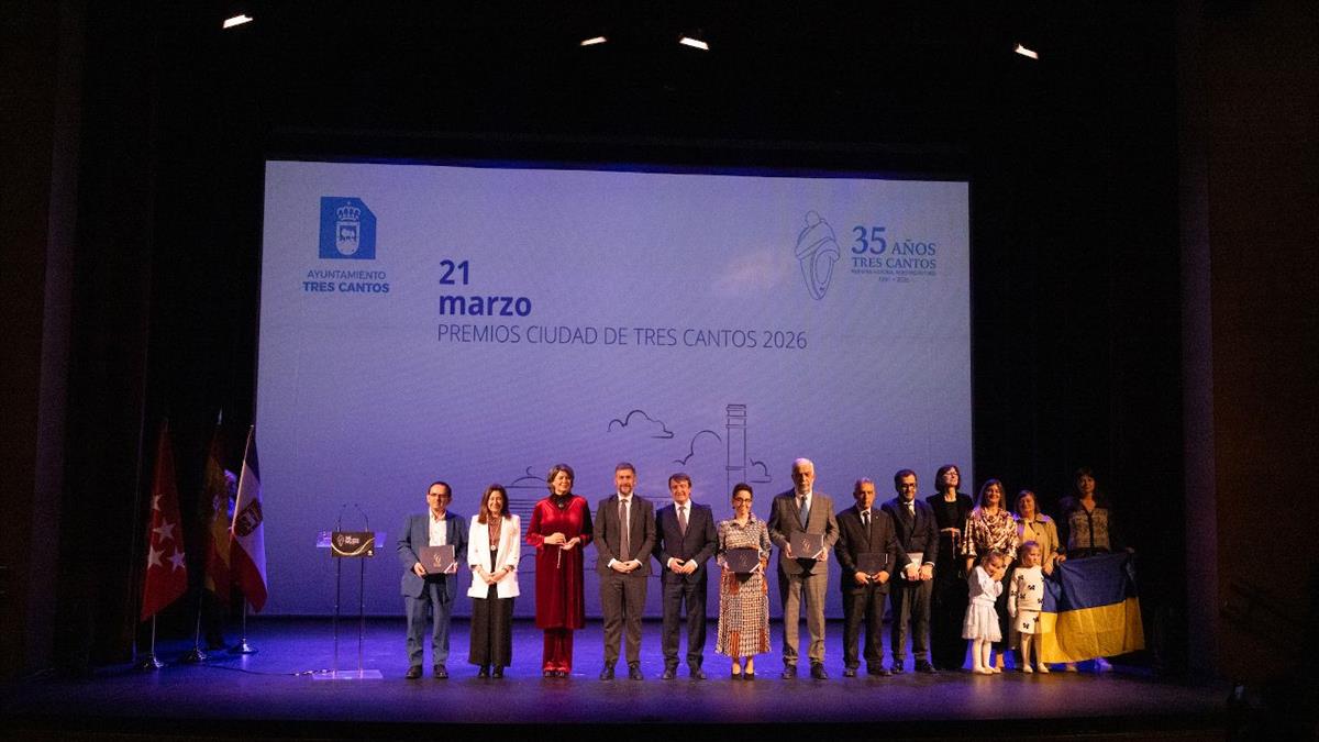 Ocho entidades y personalidades reciben distinciones en una ceremonia marcada por la emoción, el respaldo institucional y la felicitación del rey Felipe VI