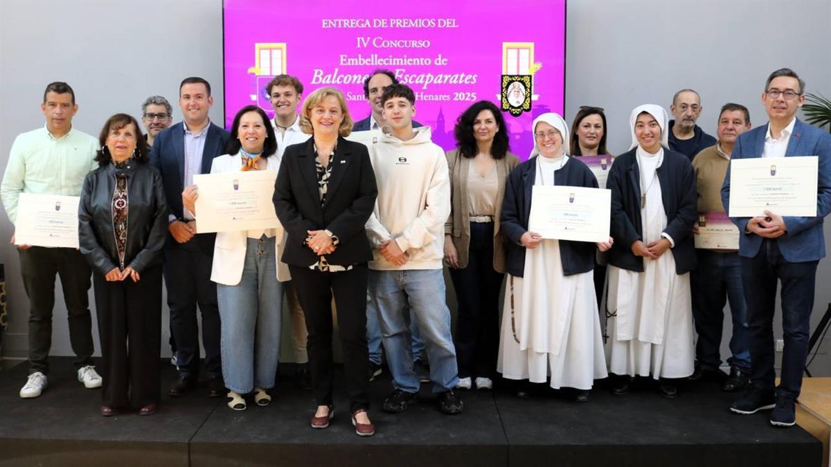 Se han entregado los Premios del ‘IV Concurso Embellecimiento de Balcones y Escaparates Semana Santa 2025’