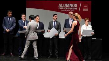 La Comunidad de Madrid galardona a los alumnos de la región por su mérito y esfuerzo en los Premios Extraordinarios de Educación