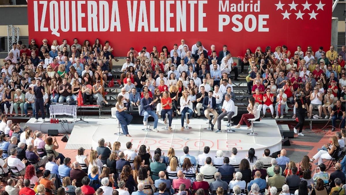 Los socialistas madrileños estuvieron acompañados del presidente del Gobierno que reclamó la movilización de los suyos; y de Óscar López que adelantó parte de su programa