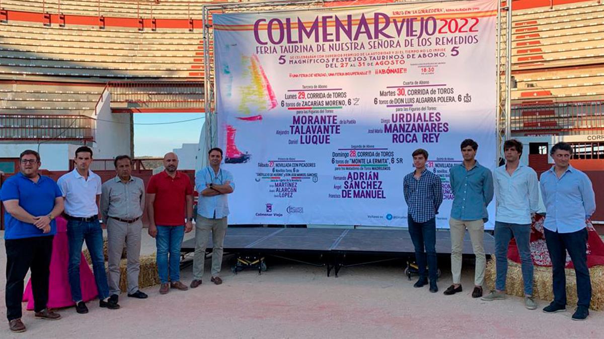 El periodista Lucas Pérez, experto en tauromaquia, fue el maestro de ceremonias