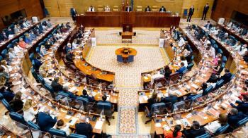 Eugenia Carballedo dirigirá la cámara con un vicepresidente popular, otro de VOX y una de Más Madrid