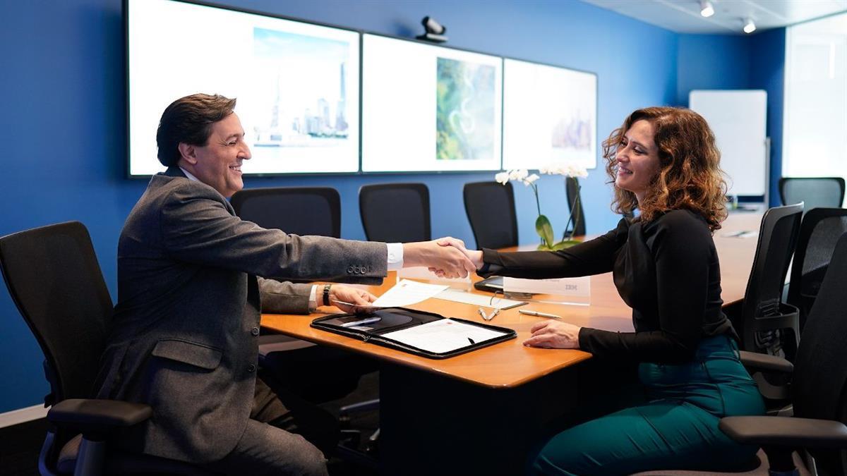 Juan Lobato cree que Ayuso ha incorporado a su proyecto de presupuestos algunas medidas que propuso su partido