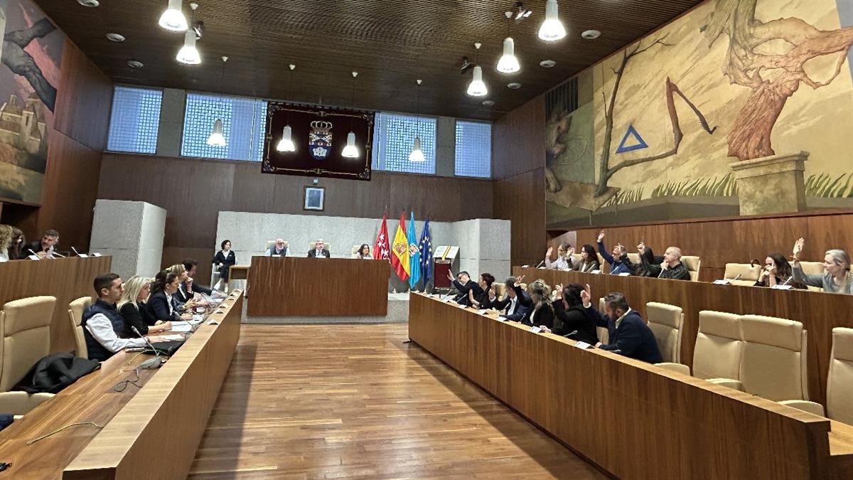 Los Grupos Municipales de la oposición vuelven a rechazar las cuentas públicas presentadas por PP y ULEG