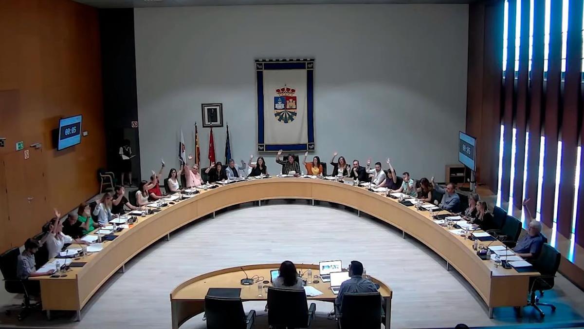El pleno municipal ha aprobado de manera definitiva las cuentas para el año 2023 y las Ordenanzas Fiscales que incluyen una rebaja de los principales impuestos