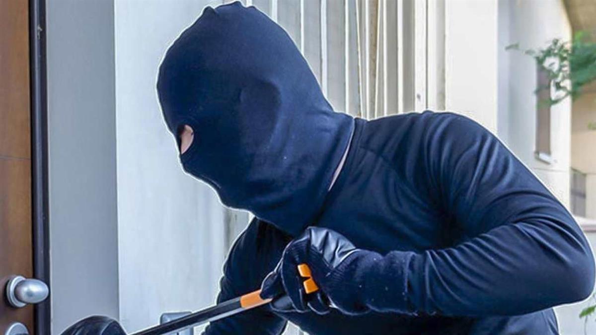 Cerrar bien las puertas y ventanas o no dejar objetos importantes y de valor, son algunos de ellos 