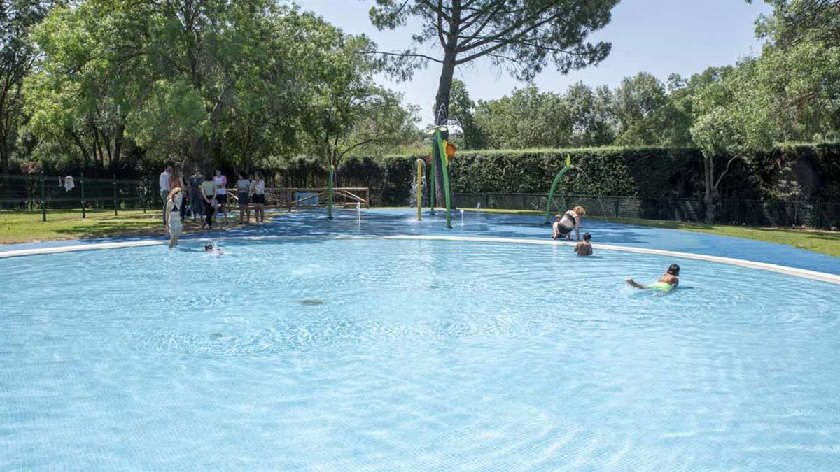 Para favorecer la participación plena de los menores en actividades ordinarias