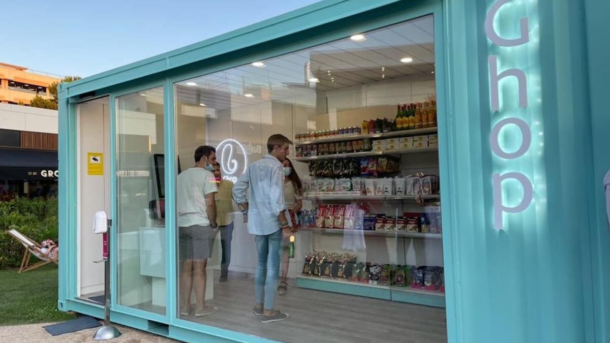 Nosotros mismos abrimos la puerta a través del móvil