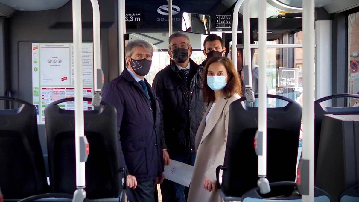 El Solaris Urbino 12 Hydrogen funciona con pila de combustible de hidrógeno y tiene cero emisiones de gases contaminantes y un bajo nivel de ruido