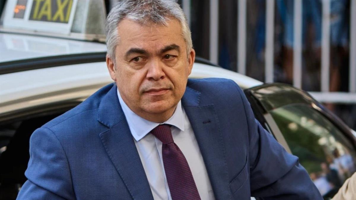 El Tribunal Supremo acusa al ex socialista de integración en organización criminal, cohecho y tráfico de influencias