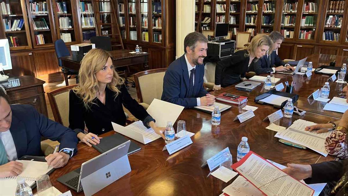 La Comunidad de Madrid continuará incrementando el número de profesionales del Ministerio Fiscal