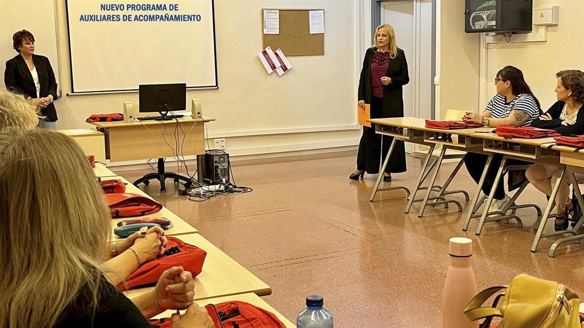 Fomenta la inserción laboral y presta un servicio a mayores y dependientes