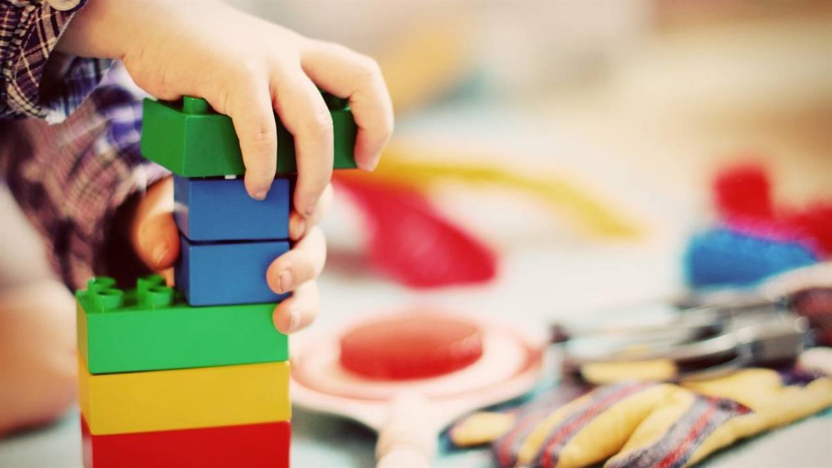 El colegio público Valdepalitos abre los días no lectivos de la Semana Santa con actividades lúdicas y educativas