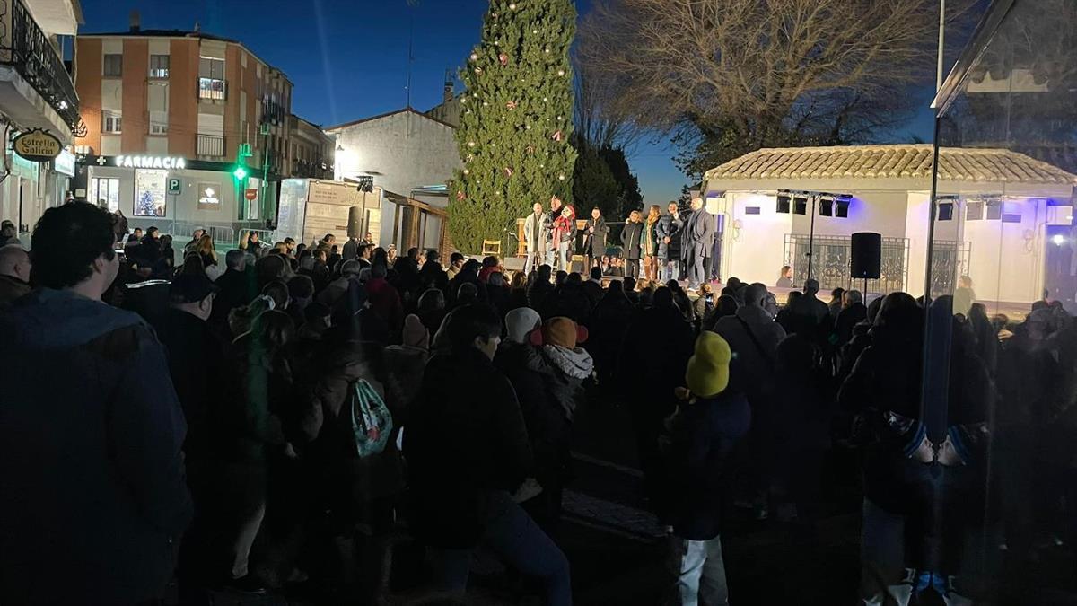 La agenda arranca con el encendido de luces y culmina con la Cabalgata de Reyes, incluyendo teatro, música y actividades solidarias