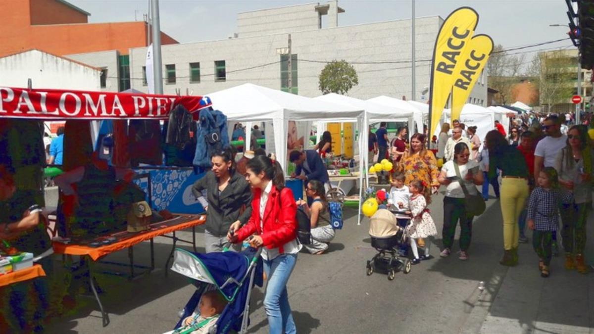Cerca de una treintena de comercios de Parla van a instalar sus puestos en la Plaza de la Guardia Civil 