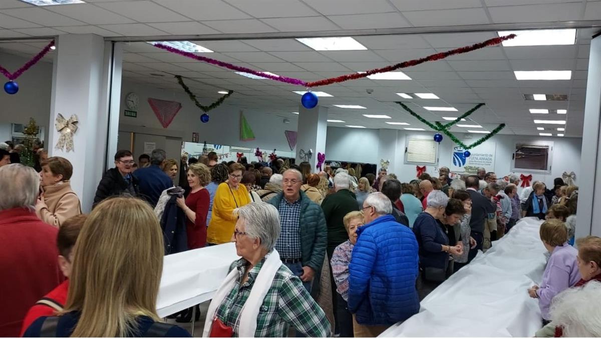 El Ayuntamiento ha programado una serie de actividades en los centros de mayores para combatir la soledad no deseada