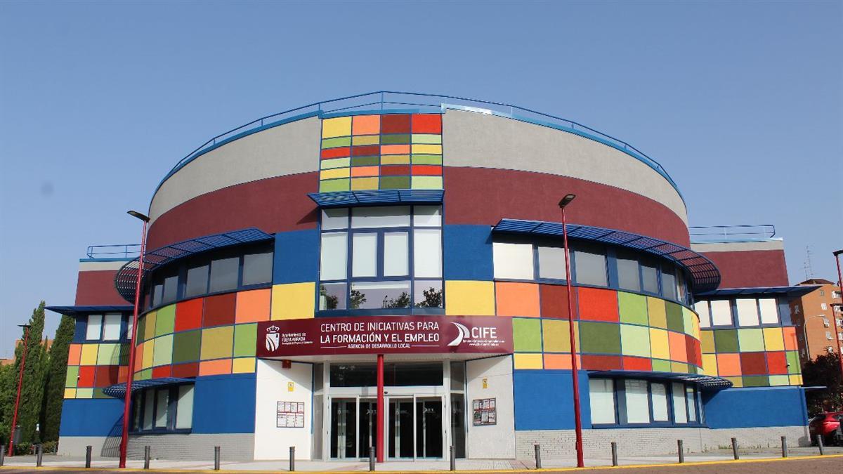El CIFE organiza estos cursos, talleres y monográficos para apoyar el desarrollo económico de la ciudad