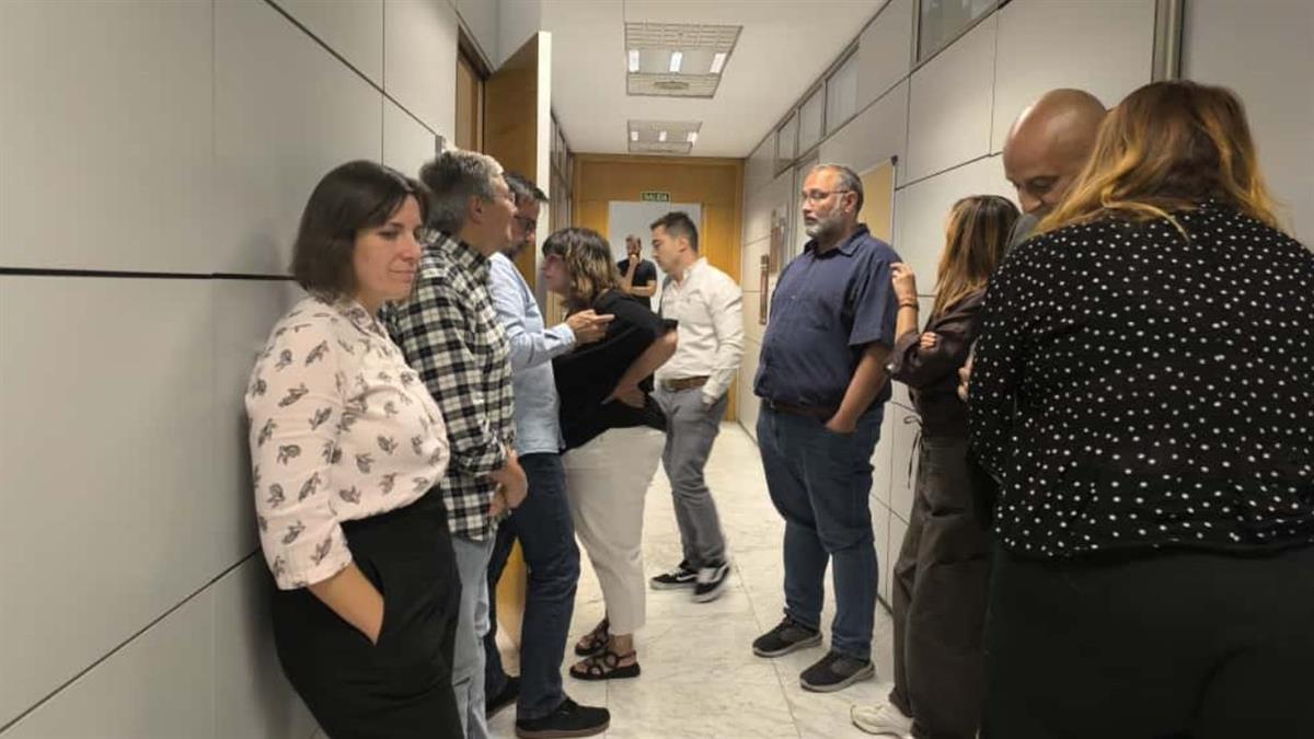 La falta de quorum en durante la sesión ha provocado la suspensión definitiva
del mismo